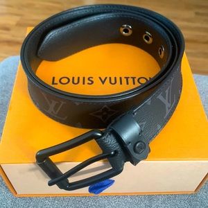 Louis Vuitton Mens belt - brand new, never worn. Size: 38